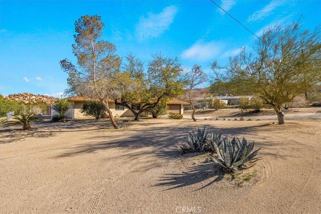 Image 33 of property listing at 6875 Mount Shasta Avenue, Joshua Tree, CA 92252
