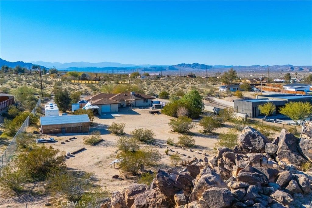 Image 46 of property listing at 6875 Mount Shasta Avenue, Joshua Tree, CA 92252