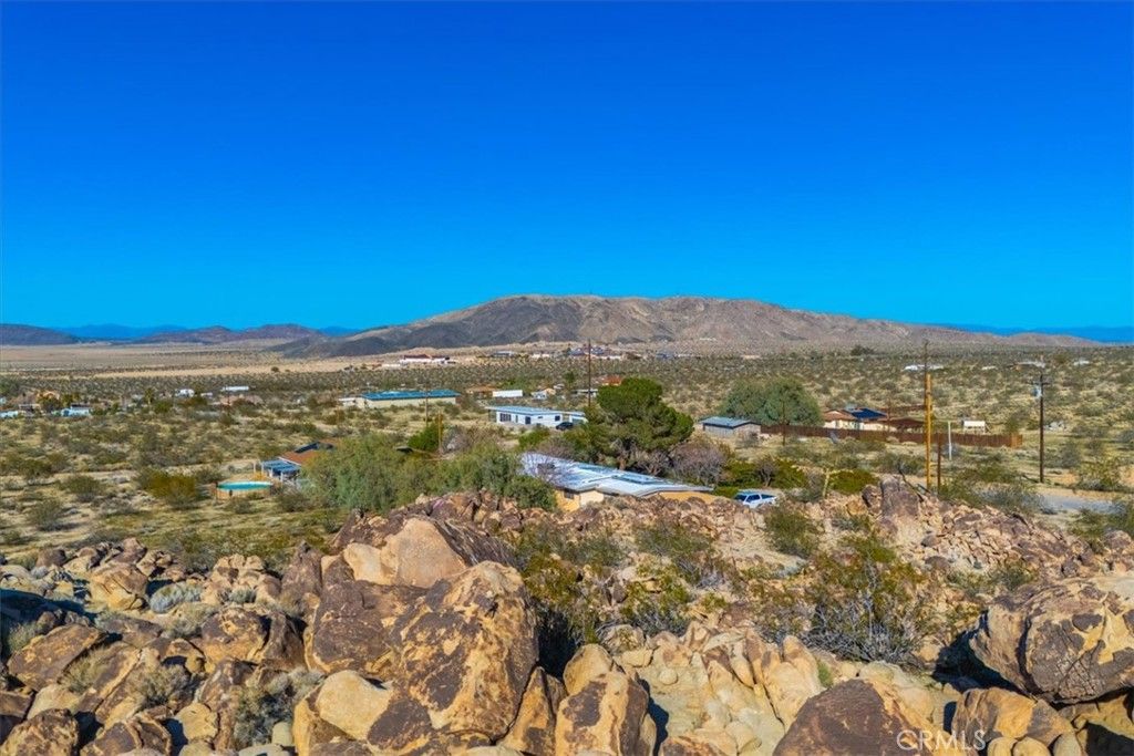 Image 54 of property listing at 6875 Mount Shasta Avenue, Joshua Tree, CA 92252