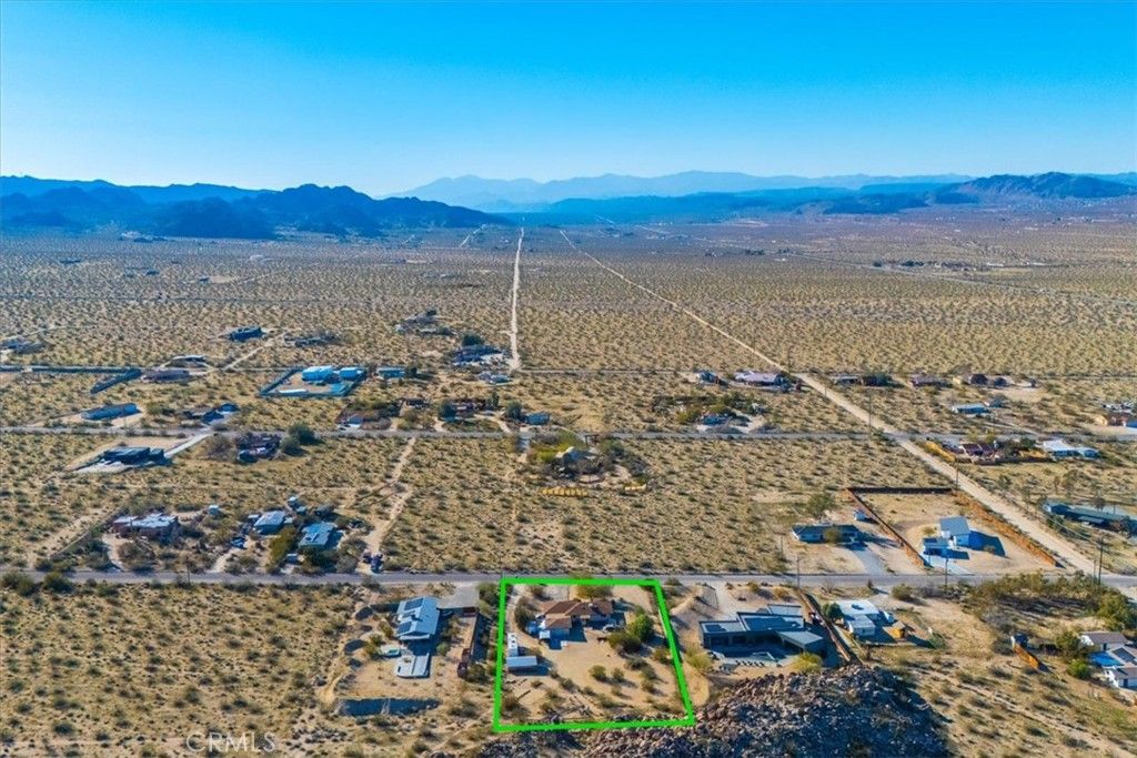 Image 72 of property listing at 6875 Mount Shasta Avenue, Joshua Tree, CA 92252