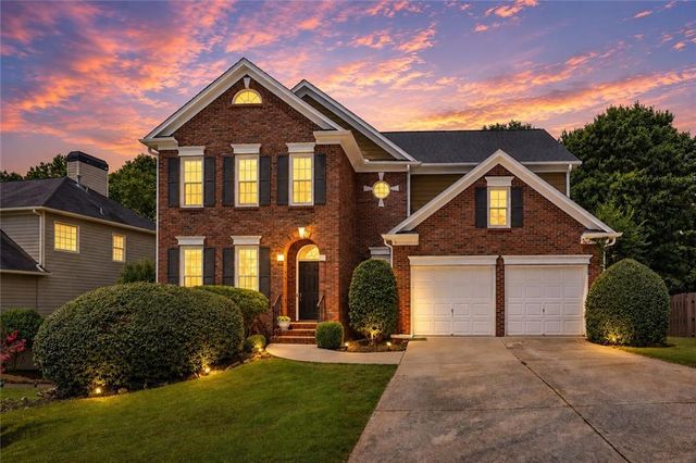 75 Vinings Lake Drive SW, Mableton, GA 30126
