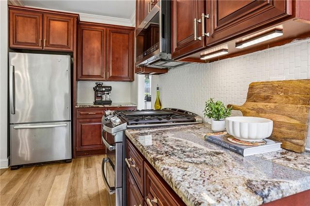 75 Vinings Lake Drive SW, Mableton, GA 30126