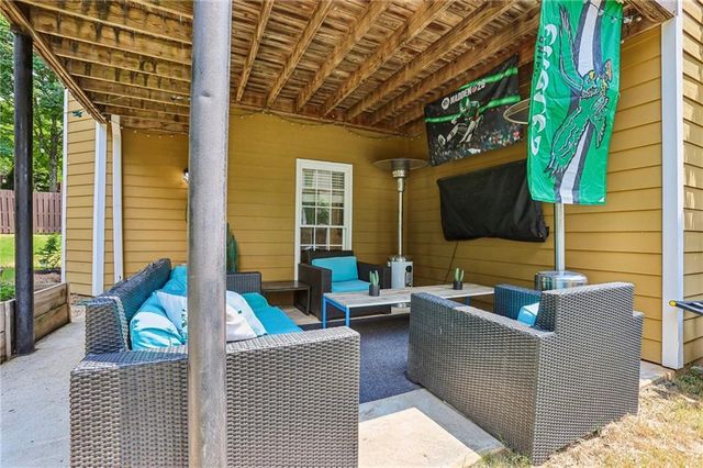75 Vinings Lake Drive SW, Mableton, GA 30126