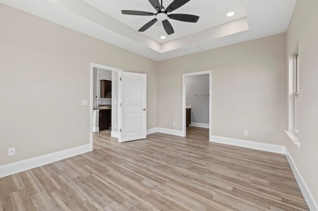 214 Golden Pond Court, Roebuck, SC 29376