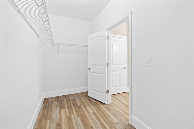 214 Golden Pond Court, Roebuck, SC 29376