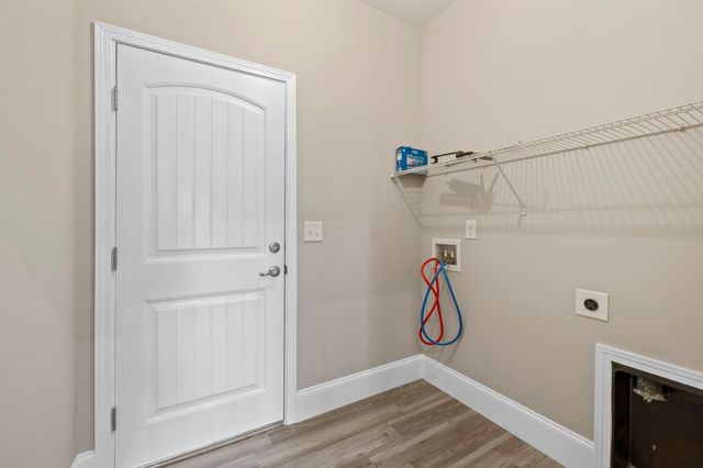 214 Golden Pond Court, Roebuck, SC 29376