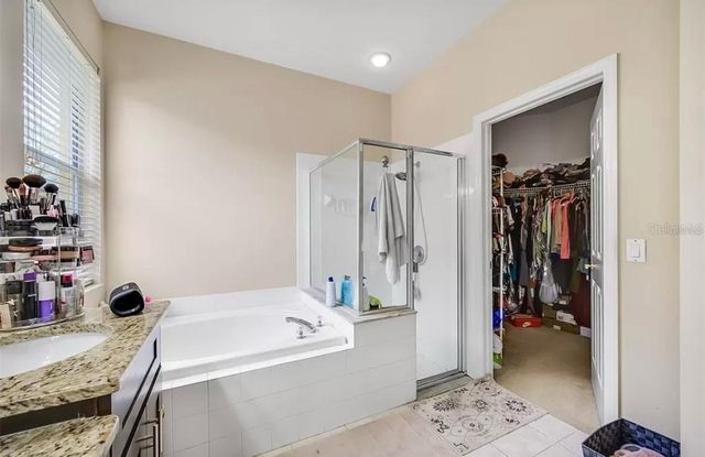 19151 DOVE CREEK DRIVE, Tampa, FL 33647
