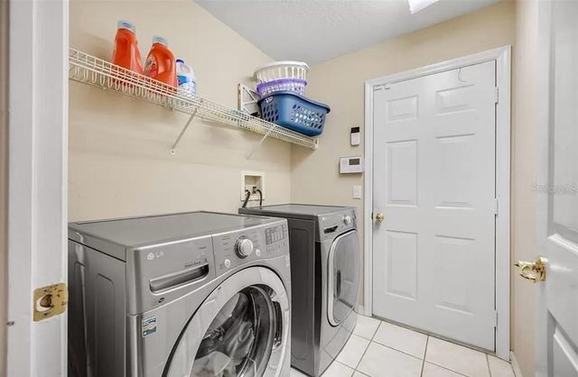 19151 DOVE CREEK DRIVE, Tampa, FL 33647