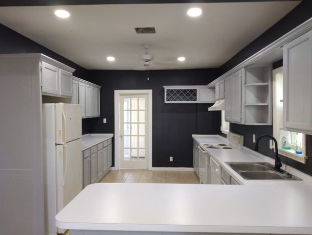 1726 Bagby Avenue, Waco, TX 76706