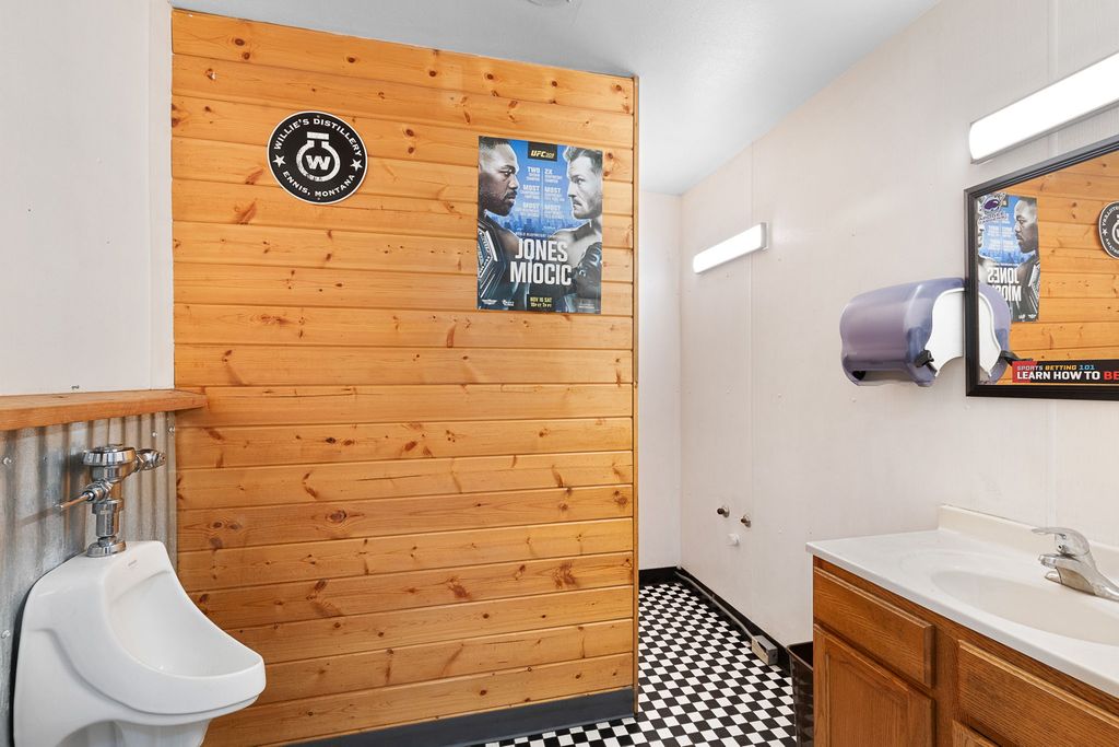 2420 Railroad Avenue, Victor, MT 59875 photo 16