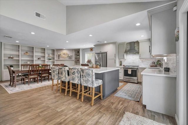 16203 Brookford Court, Houston, TX 77059