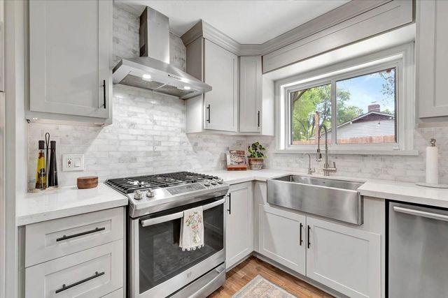 16203 Brookford Court, Houston, TX 77059