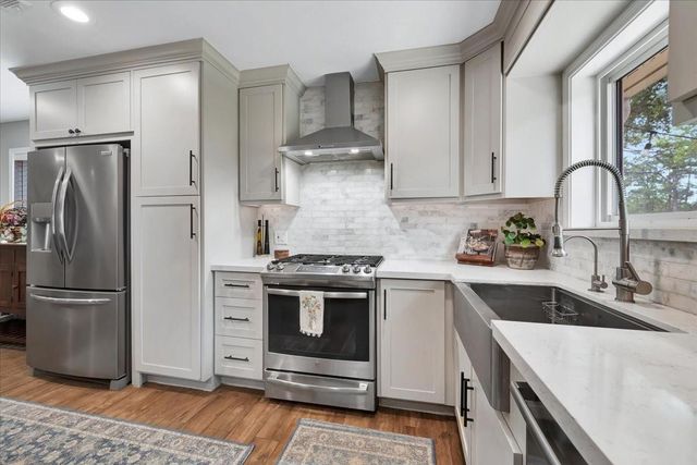 16203 Brookford Court, Houston, TX 77059