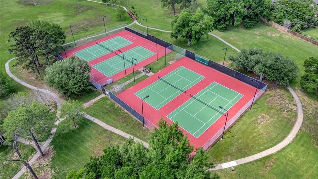 16203 Brookford Court, Houston, TX 77059