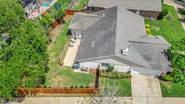 16203 Brookford Court, Houston, TX 77059