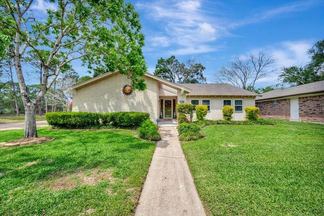 16203 Brookford Court, Houston, TX 77059