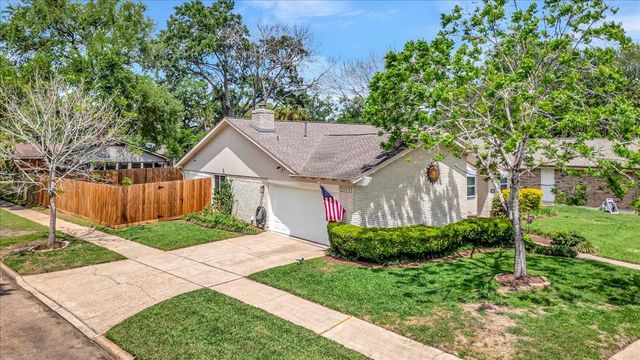 16203 Brookford Court, Houston, TX 77059