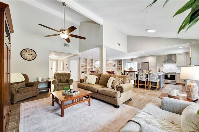 16203 Brookford Court, Houston, TX 77059