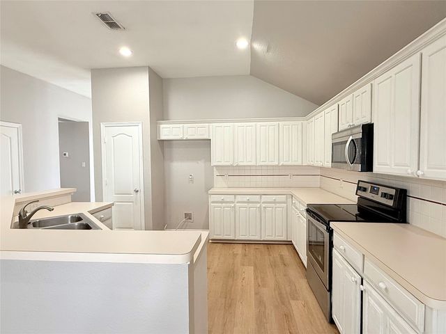 8159 Kathleen Drive, Fort Worth, TX 76137