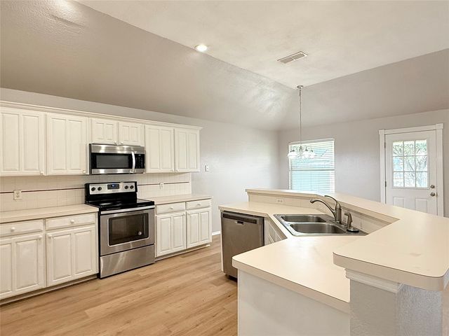 8159 Kathleen Drive, Fort Worth, TX 76137