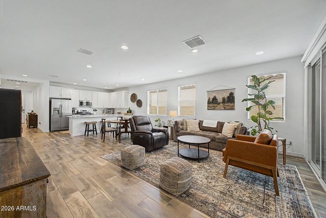 1505 W J WALTZ Way, Apache Junction, AZ 85120