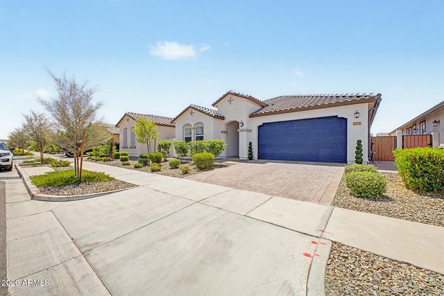 1505 W J WALTZ Way, Apache Junction, AZ 85120