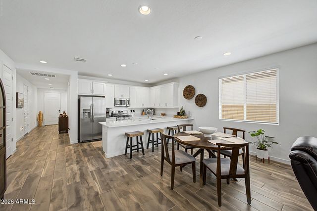 1505 W J WALTZ Way, Apache Junction, AZ 85120