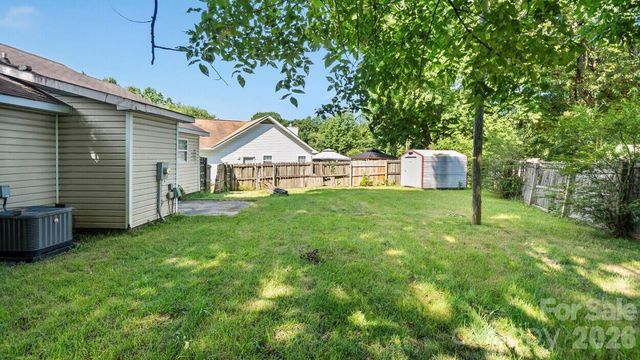 6224 Cottageville Lane, Charlotte, NC 28208