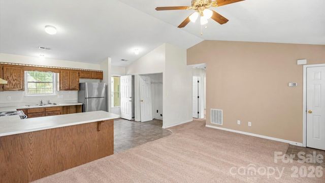 6224 Cottageville Lane, Charlotte, NC 28208