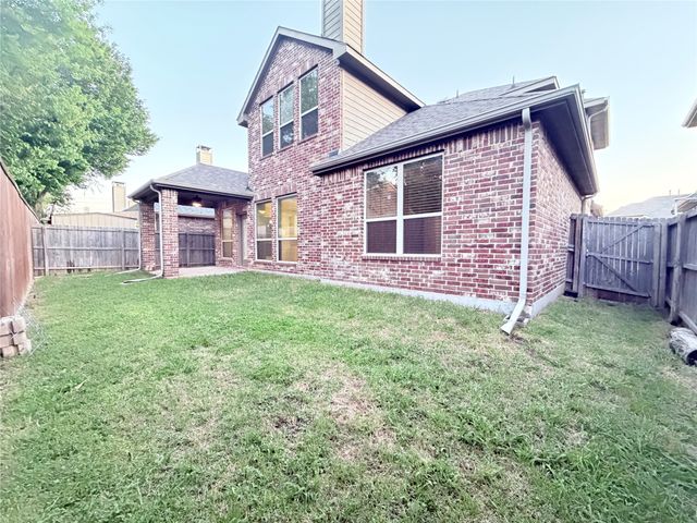 907 Bainbridge Lane, Garland, TX 75040