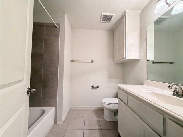 907 Bainbridge Lane, Garland, TX 75040