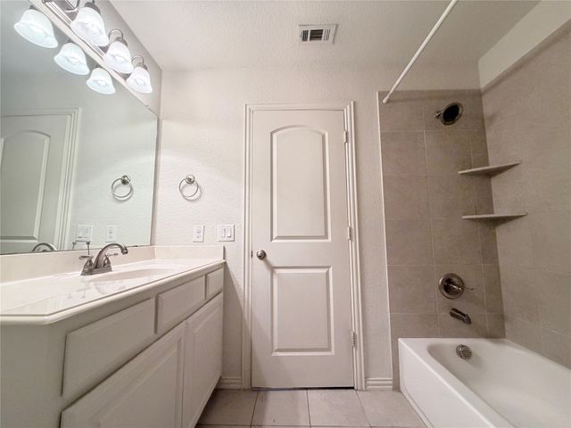 907 Bainbridge Lane, Garland, TX 75040