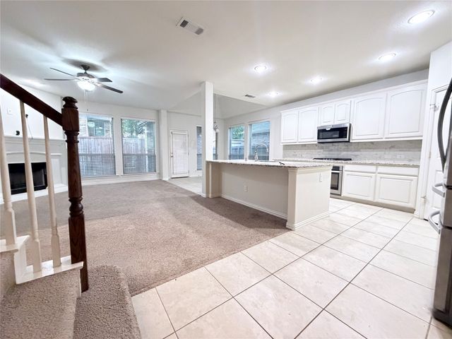 907 Bainbridge Lane, Garland, TX 75040