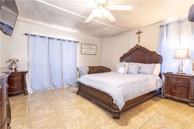 142 N Vendome Street, Los Angeles, CA 90026