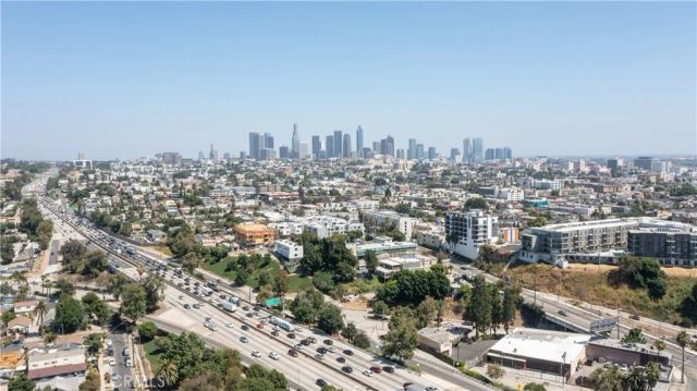 142 N Vendome Street, Los Angeles, CA 90026