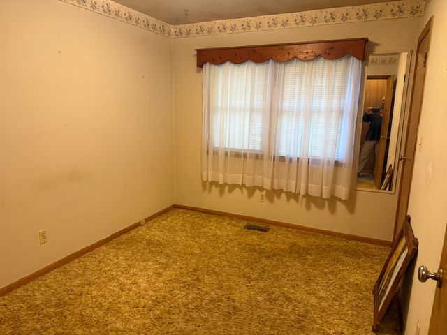 1421 W 5th Street, West Plains, MO 65775