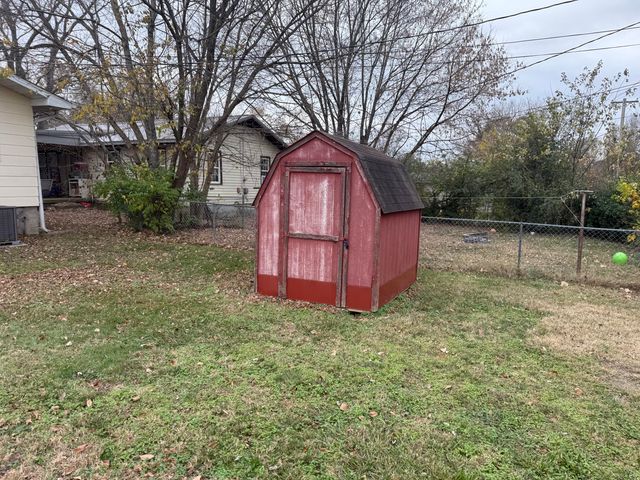 1421 W 5th Street, West Plains, MO 65775