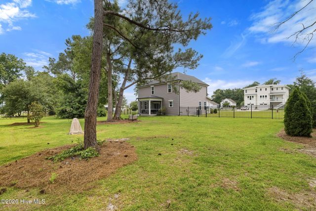 235 Topsail Watch Drive, Hampstead, NC 28443