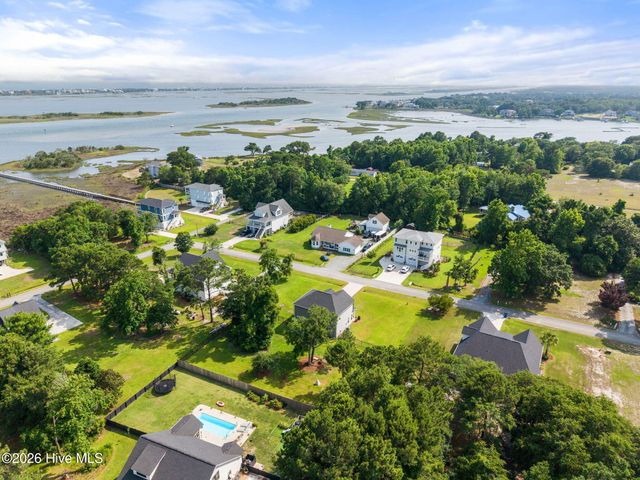 235 Topsail Watch Drive, Hampstead, NC 28443