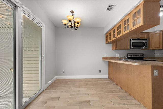 5709 DALDEN DRIVE, Tampa, FL 33617