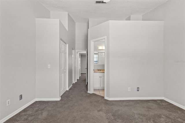5709 DALDEN DRIVE, Tampa, FL 33617