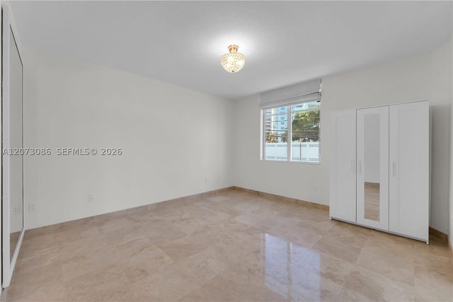 1 Century Ln 202, Miami Beach, FL 33139