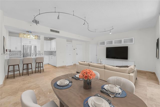 1 Century Ln 202, Miami Beach, FL 33139