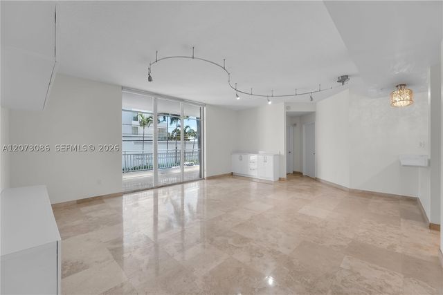 1 Century Ln 202, Miami Beach, FL 33139