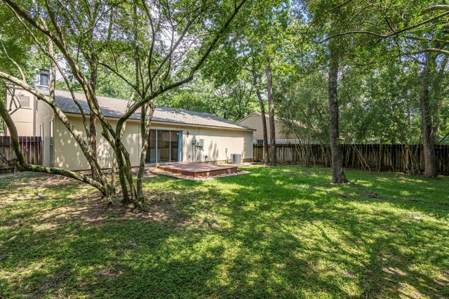 6 Basal Briar Court, The Woodlands, TX 77381