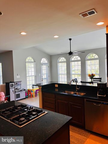14906 DOVEHEART LN, Bowie, MD 20721