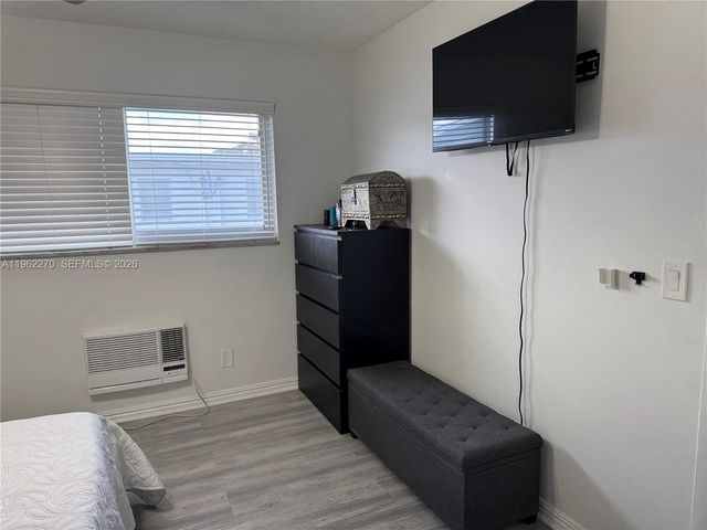 3500 Harrison St 8, Hollywood, FL 33021