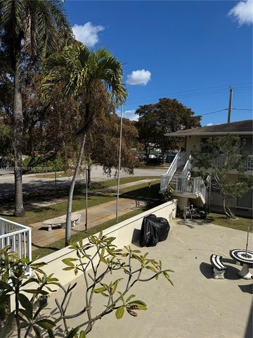 3500 Harrison St 8, Hollywood, FL 33021