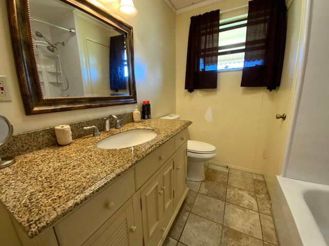 1095 Chobee Loop, Okeechobee, FL 34974