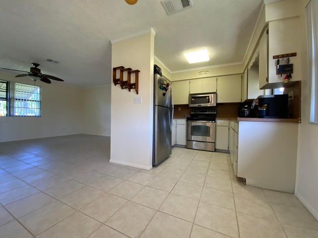 1095 Chobee Loop, Okeechobee, FL 34974